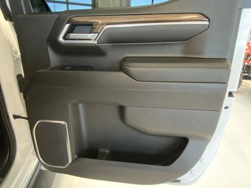 Used 2023 Chevrolet Silverado 1500 LT Trail Boss w/ Protection Package image 21