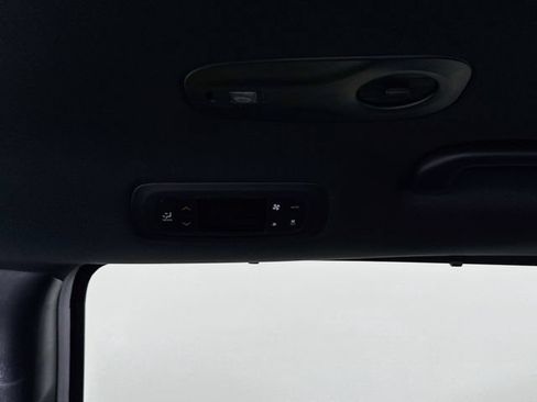 New 2027 Chrysler Pacifica Select FWD image 24
