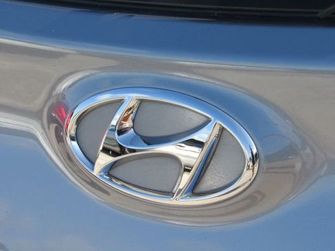 Used 2021 Hyundai Kona SE FWD image 13