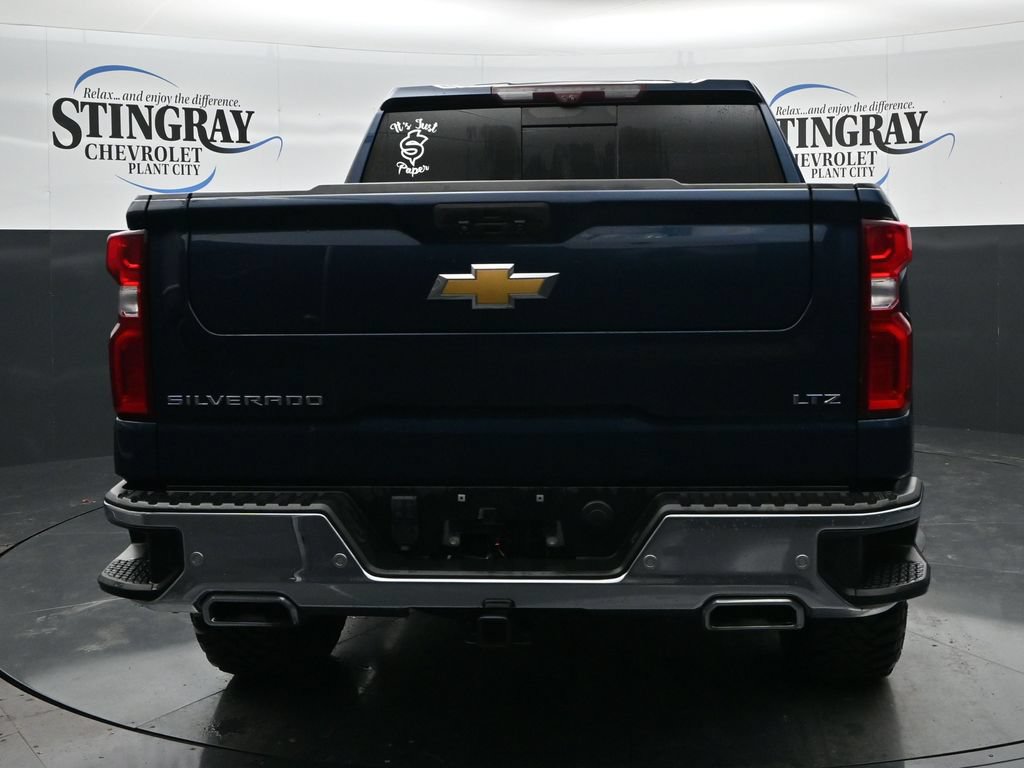 Used 2022 Chevrolet Silverado 1500 LTZ w/ LTZ Premium Package AWD/4WD image 6