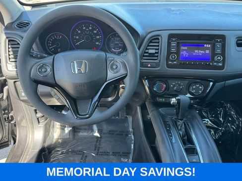 Used 2022 Honda HR-V LX image 15