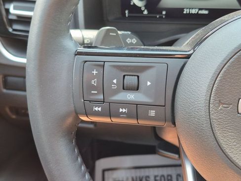 Certified 2023 Nissan Rogue Platinum w/ Platinum Premium Package AWD/4WD image 16