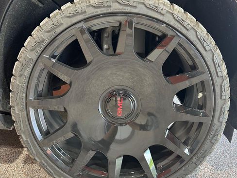 Used 2021 GMC Yukon Denali w/ Denali Ultimate Package RWD image 36