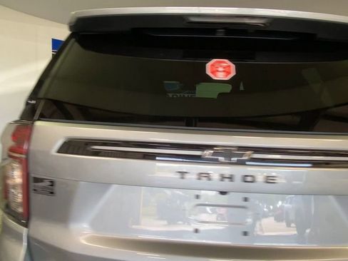 Used 2023 Chevrolet Tahoe Z71 w/ Luxury Package AWD/4WD image 9
