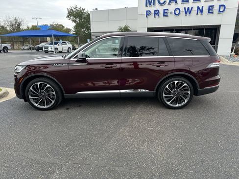 Certified 2022 Lincoln Aviator Reserve w/ Equipment Group 201A image 3