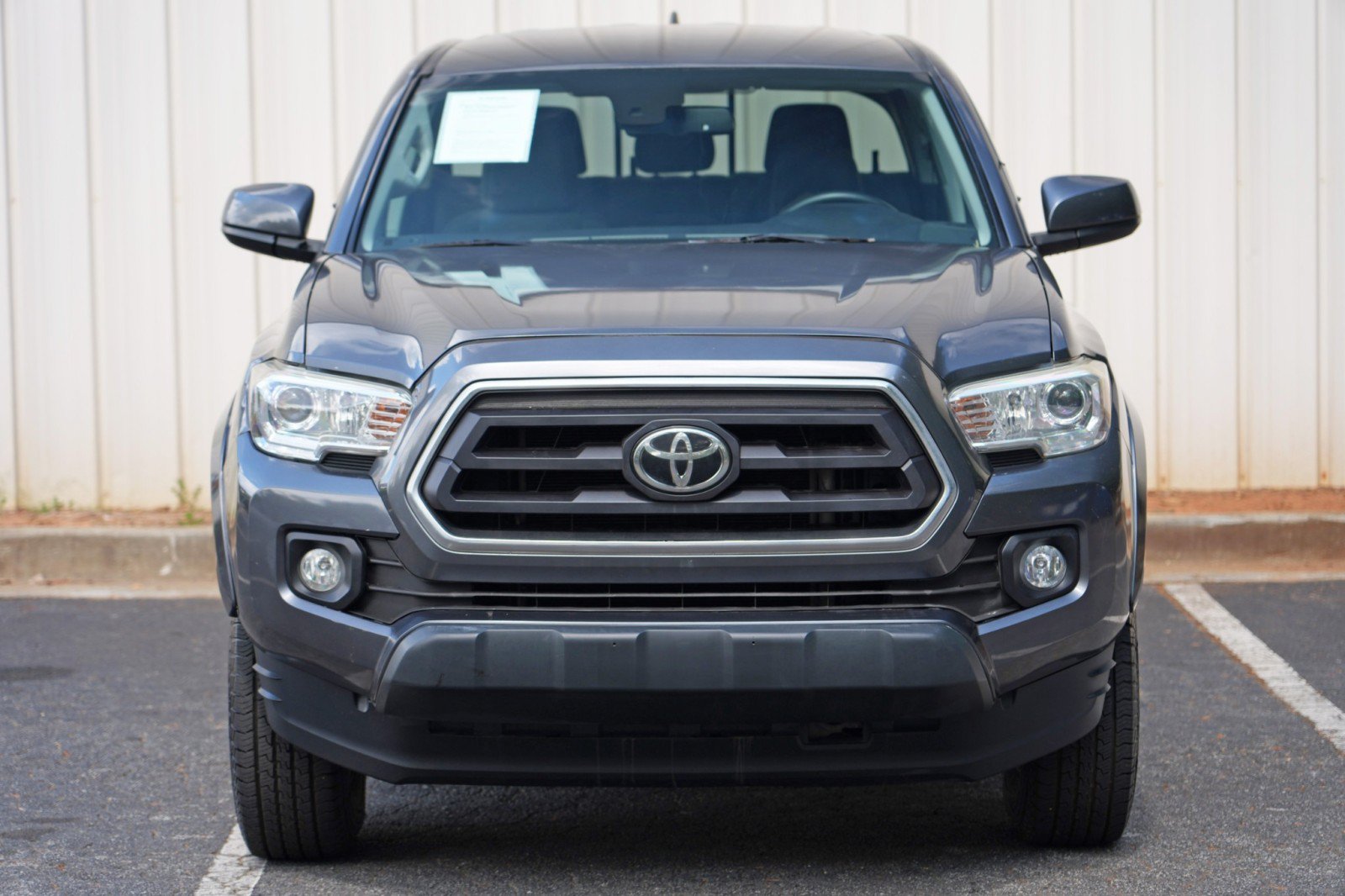 Used 2020 Toyota Tacoma SR5 RWD image 39