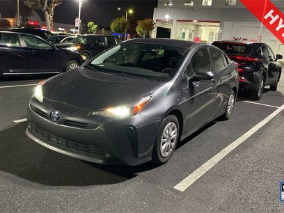 Used 2022 Toyota Prius LE