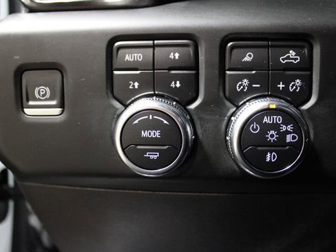 Certified 2024 GMC Sierra 1500 AT4 w/ Technology Package image 42
