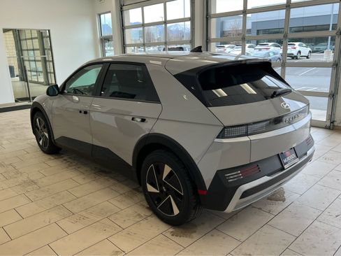 New 2026 Hyundai Ioniq 5 SEL image 11