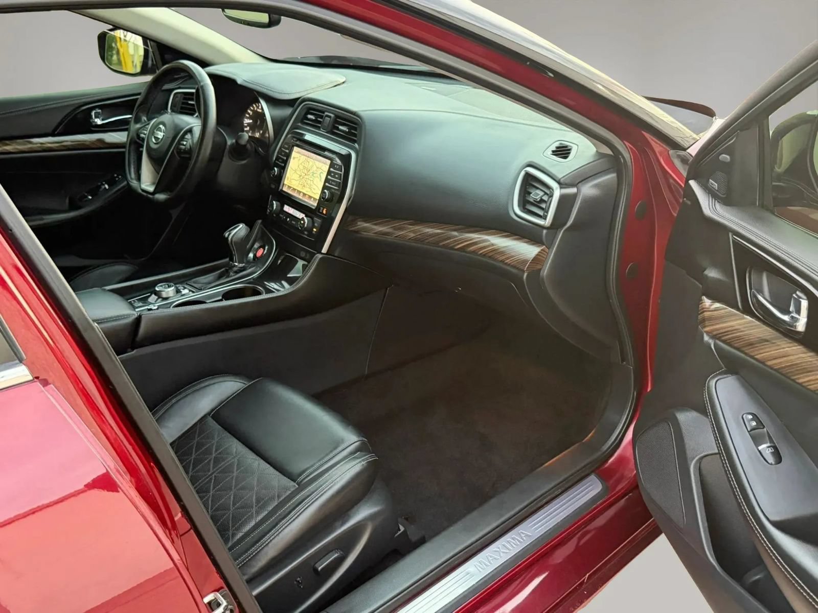 Used 2017 Nissan Maxima Platinum FWD image 19