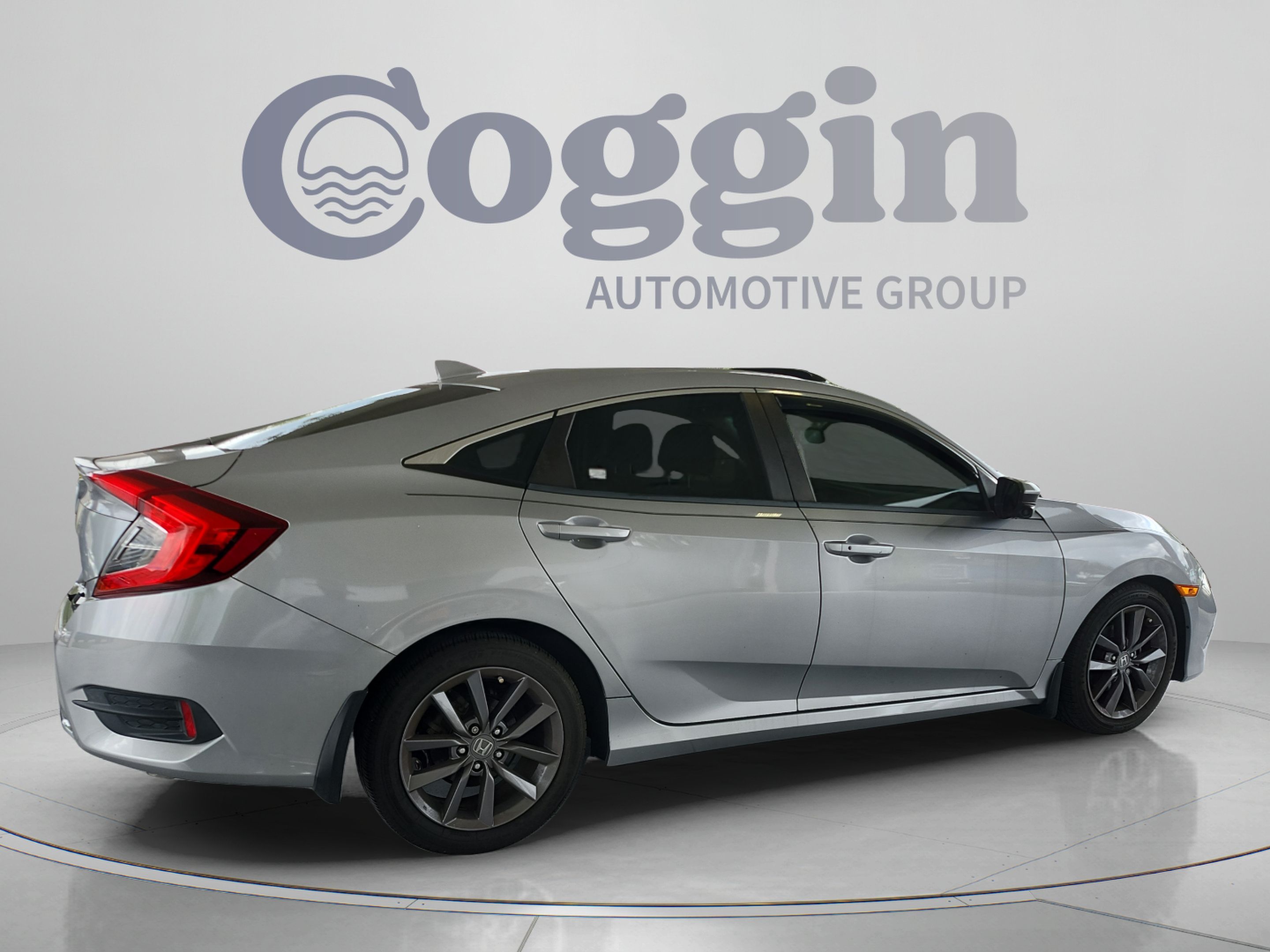 Used 2019 Honda Civic EX image 4