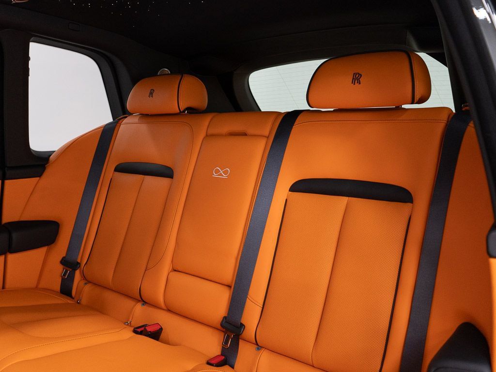 New 2027 Rolls-Royce Cullinan Black Badge AWD/4WD image 27