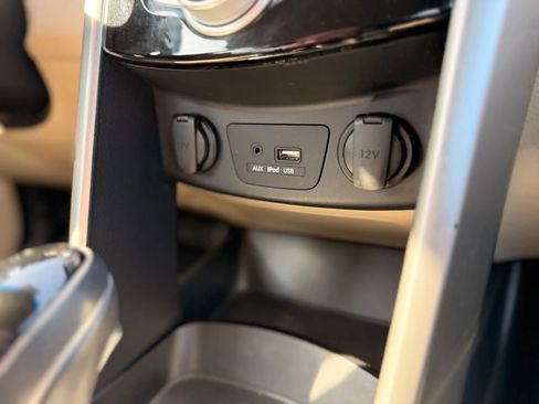 Used 2016 Hyundai Elantra GT image 32