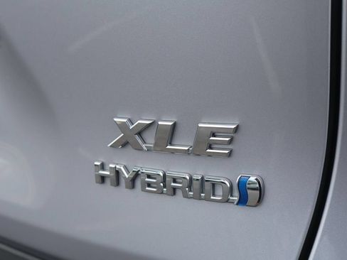 Certified 2024 Toyota RAV4 XLE w/ Convenience Package AWD/4WD image 27