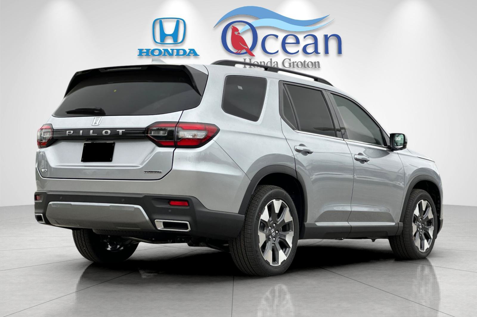 New 2026 Honda Pilot Touring image 5