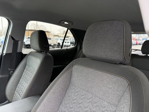 Used 2023 Chevrolet Equinox LT image 7