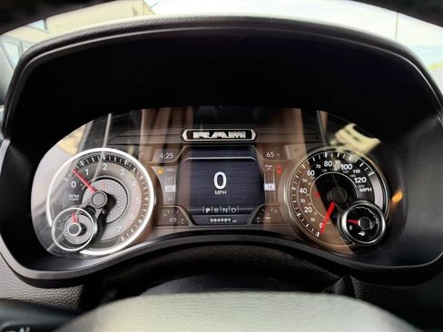 Used 2019 RAM 1500 Big Horn image 4