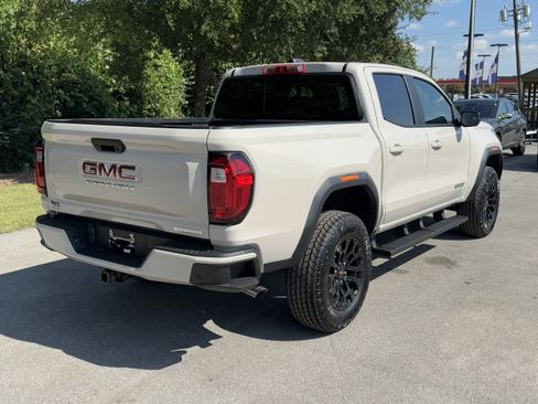 New 2026 GMC Canyon Elevation w/ Convenience Package image 42