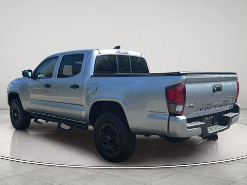 Used 2022 Toyota Tacoma SR AWD/4WD image 5