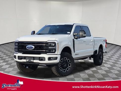Used 2025 Ford F250 Platinum w/ FX4 Off-Road Package image 1