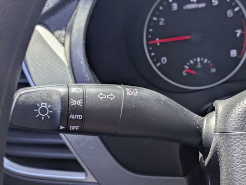 Used 2023 Kia Seltos LX image 24