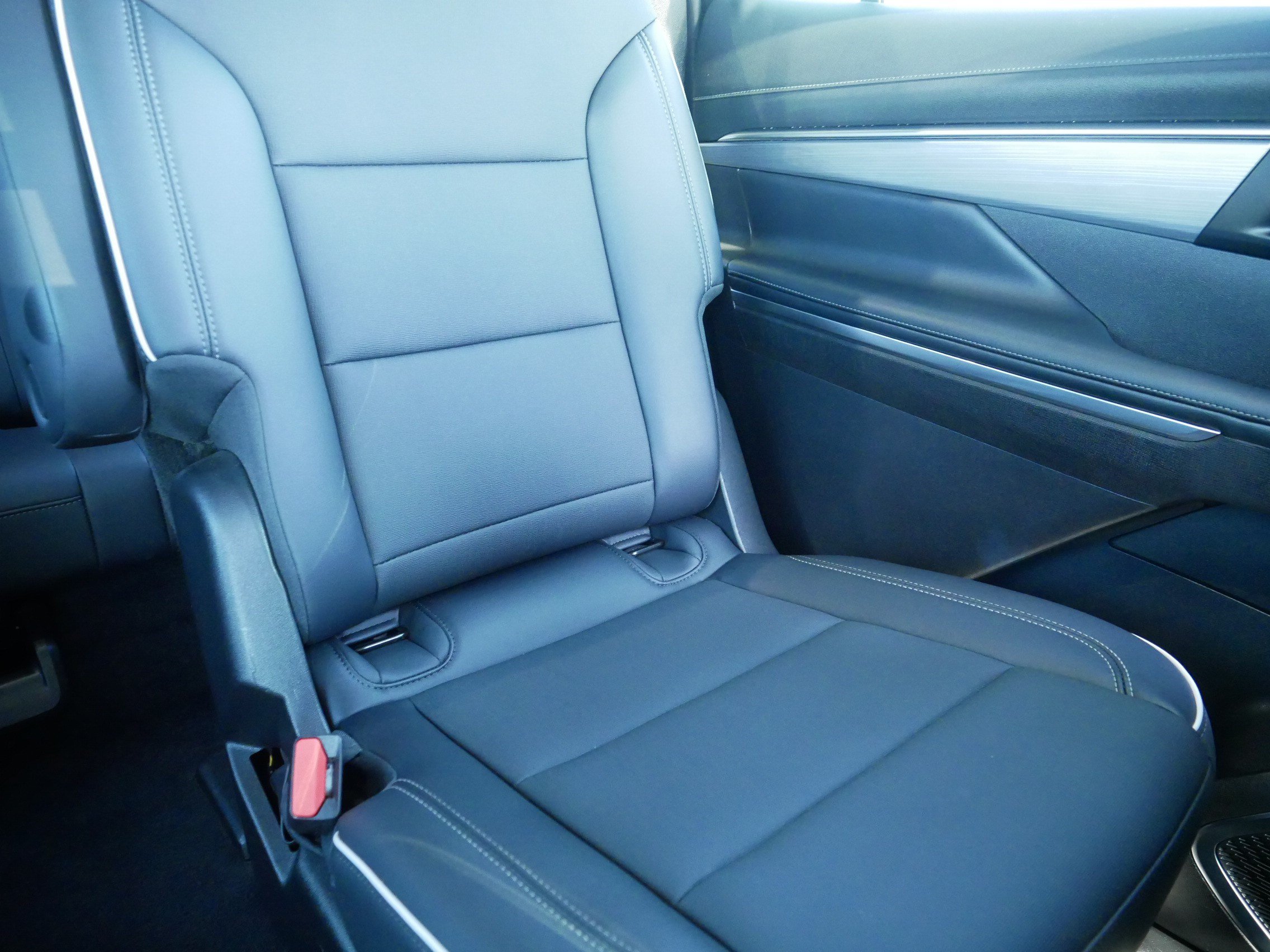 Used 2026 Buick Enclave Preferred AWD/4WD image 14