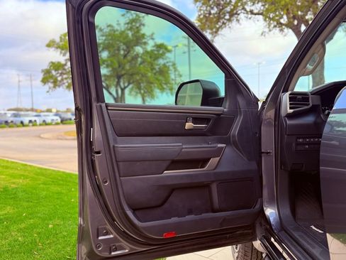 Used 2022 Toyota Tundra SR5 image 23