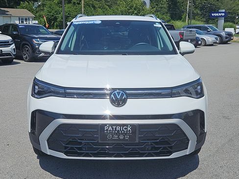 Used 2025 Volkswagen Taos SEL AWD/4WD image 26