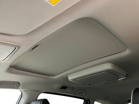 New 2026 Honda Odyssey Touring image 22
