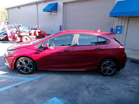 Used 2019 Chevrolet Cruze LT w/ Convenience Package image 7