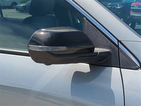 New 2026 Chevrolet Traverse High Country image 12