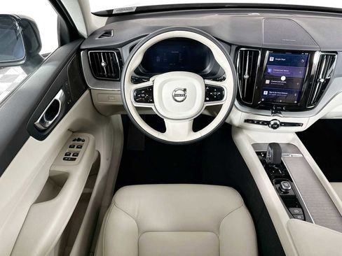Used 2025 Volvo XC60 B5 Plus w/ Protection Package Premier image 21