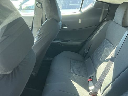 Used 2020 Toyota C-HR LE image 8