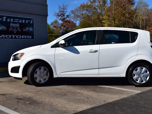 Used 2016 Chevrolet Sonic LS image 3