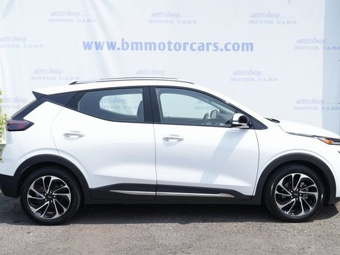 Used 2022 Chevrolet Bolt EUV Premier image 7