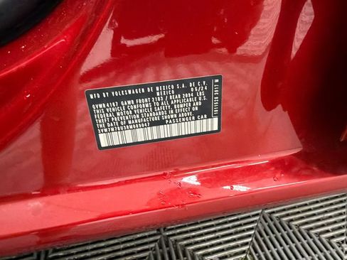 Used 2024 Volkswagen Jetta SE FWD image 32
