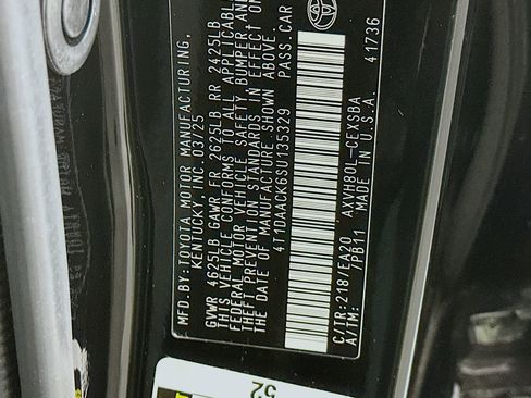 Used 2025 Toyota Camry SE image 12