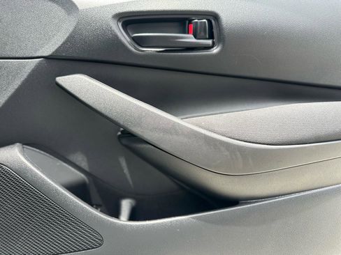Used 2022 Toyota Corolla LE FWD image 20