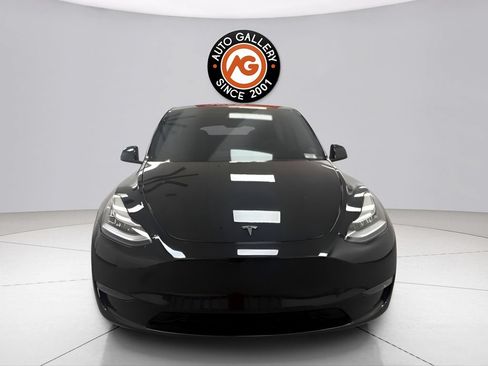 Used 2023 Tesla Model Y Long Range AWD/4WD image 9