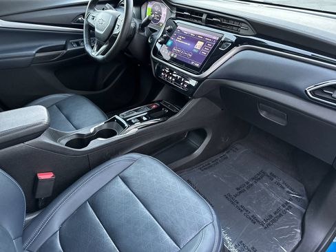 Used 2022 Chevrolet Bolt EUV Premier image 16