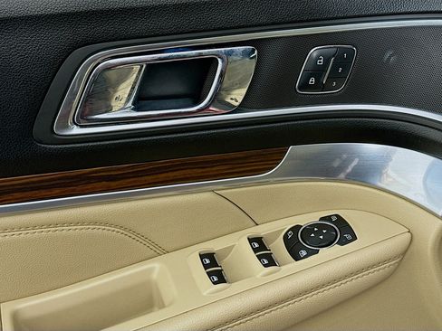 Used 2017 Ford Explorer Limited w/ Equipment Group 301A image 15