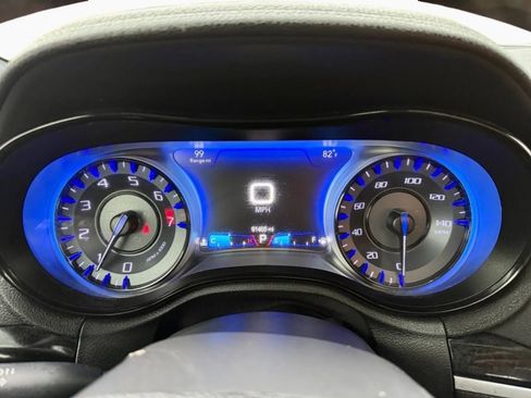 Used 2018 Chrysler 300 S w/ 300S Premium Group image 17