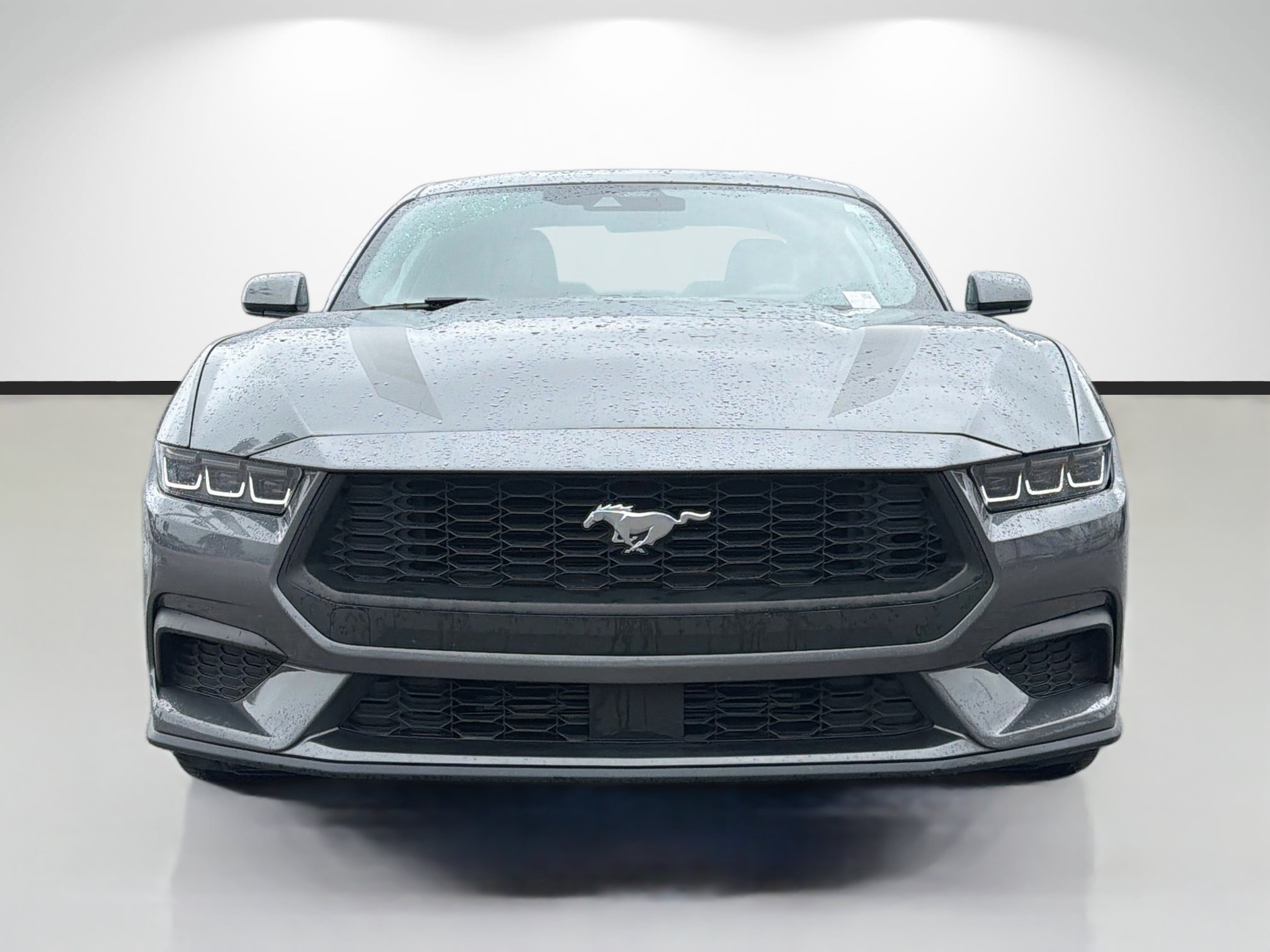 Used 2024 Ford Mustang Coupe RWD image 8