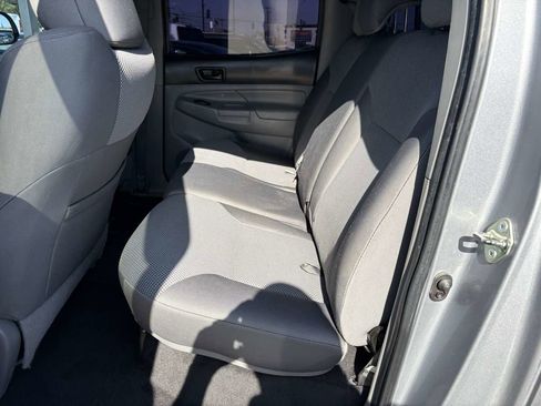 Used 2015 Toyota Tacoma PreRunner w/ TRD Sport Package RWD image 21