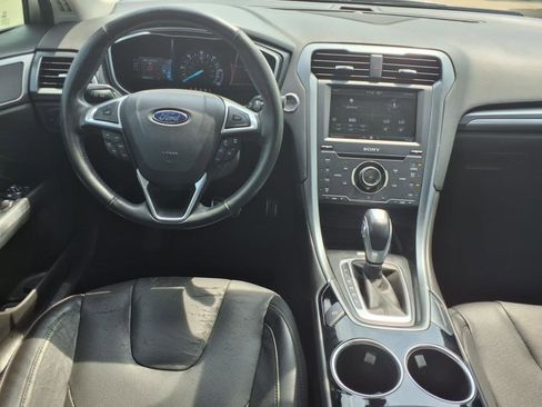 Used 2014 Ford Fusion Titanium image 5