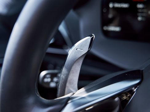 Used 2025 McLaren Artura image 55