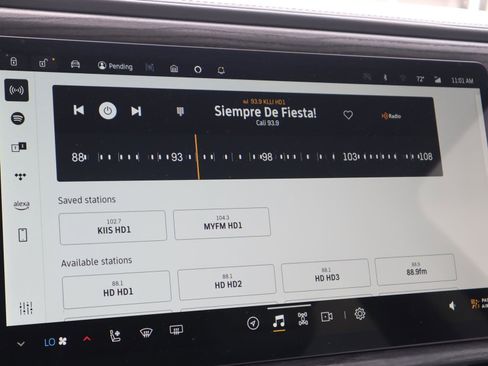 Used 2023 Rivian R1S Launch Edition image 16
