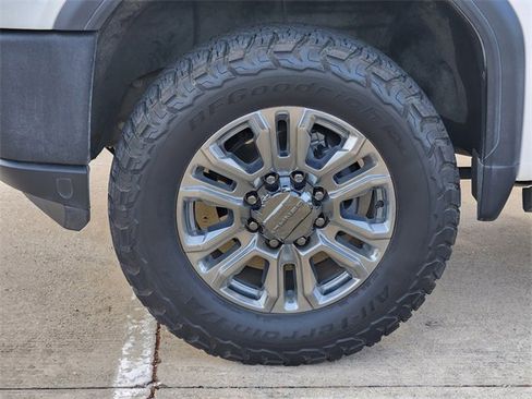 Used 2022 GMC Sierra 2500 Denali w/ Denali Ultimate Package image 10