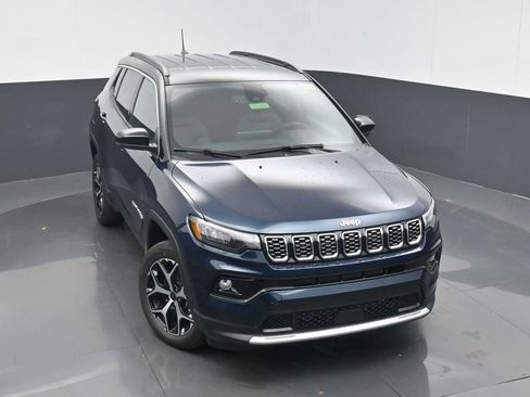 New 2026 Jeep Compass Limited image 39