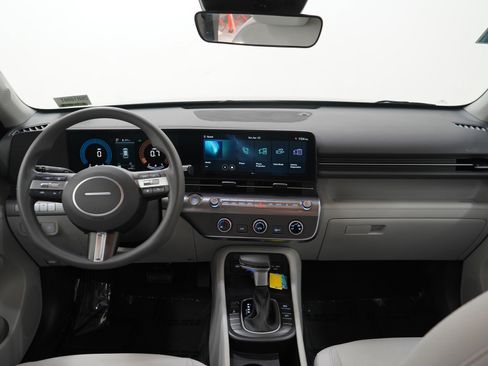 Used 2024 Hyundai Kona SE AWD/4WD image 15
